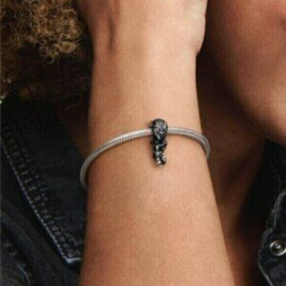 Pandora Marvel The Avengers Black Panther Charm - Picture 5 of 5